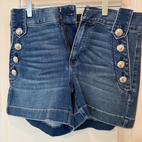 WHBM Extra High Rise 5" Short Everyday Soft Size 6 NWOT - Picture 1 of 5